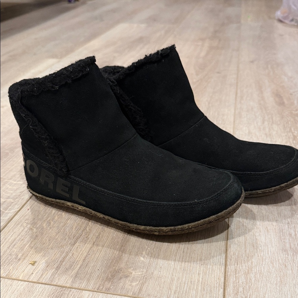 Sorel Women's Black Warm Slipper Indoor Outdoor